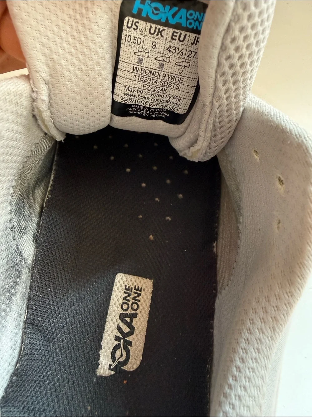 Hoka Bondi 9 Women size 10.5 Sneakers in kitty gray with Gray Logo